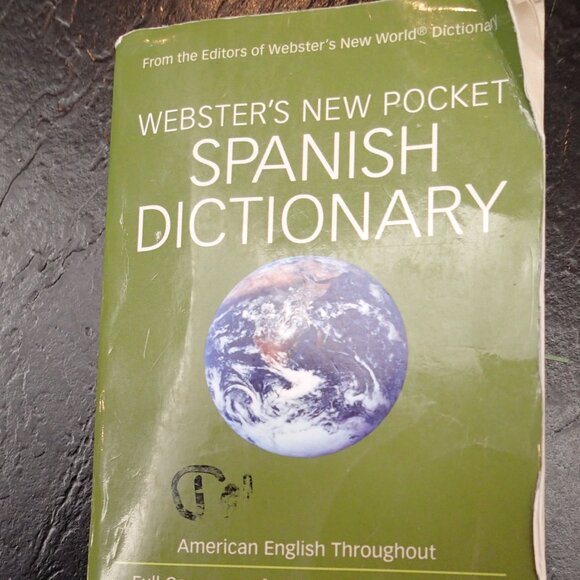 Websters New Pocket Spanish dictionary - Picture 1 of 2